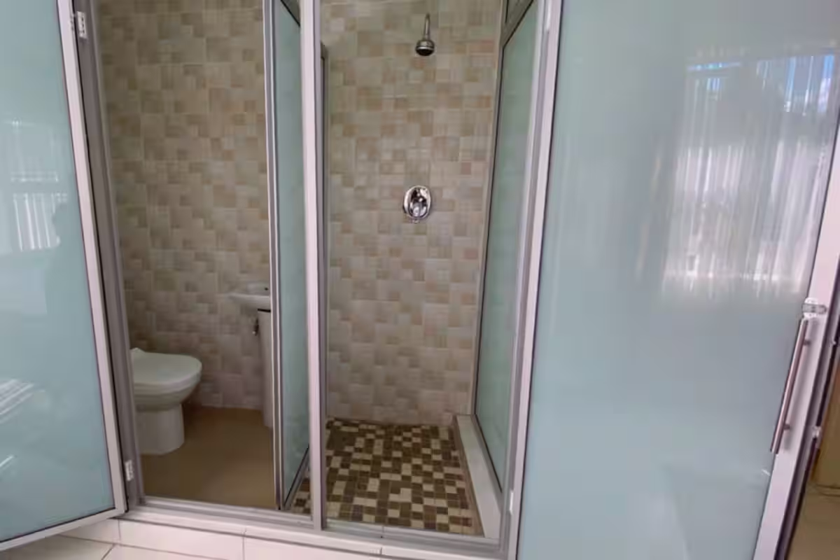 Deluxe Single Room — image 5